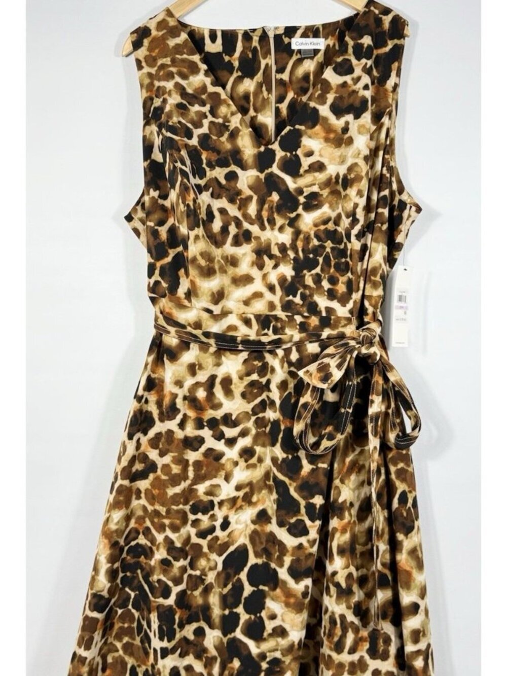 NEW Calvin Klein Women's 22W Animal Print V-Neck Dress • Reg Price $129